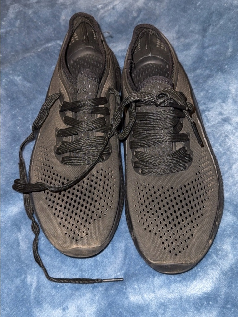 All-Black Breathable Athletic Sneakers